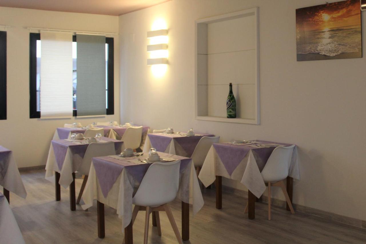 Hotel Adria Nuova Rimini Luaran gambar