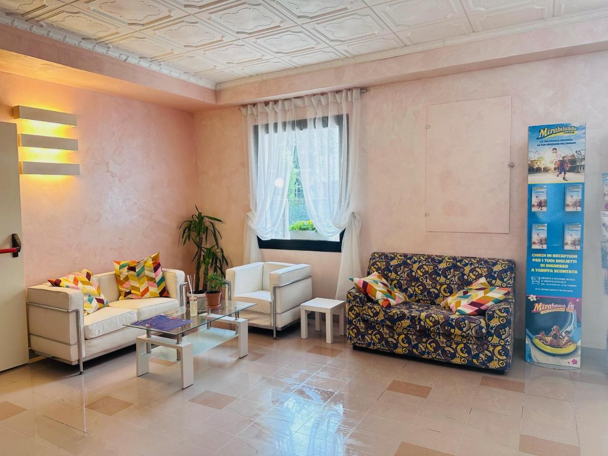 Hotel Adria Nuova Rimini Luaran gambar